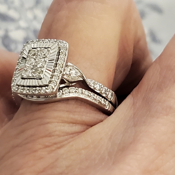 10k wg diamond wedding set - Picture 3 of 13